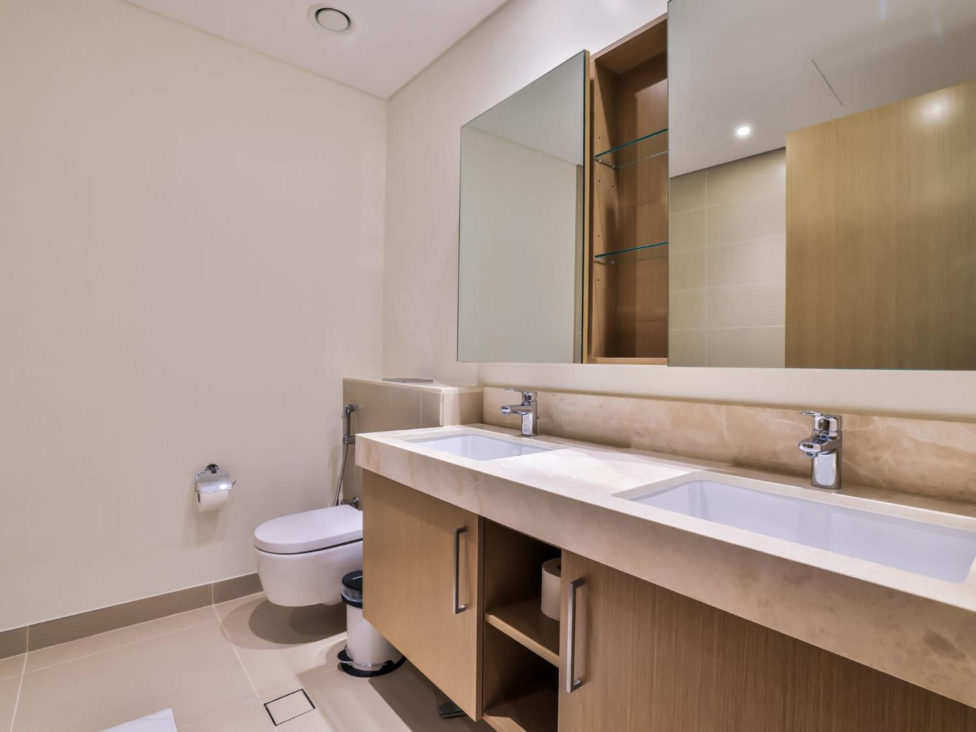 Luxurious Apartments Dubai Marina Views Pool Gym By Sojo Stay Extérieur photo