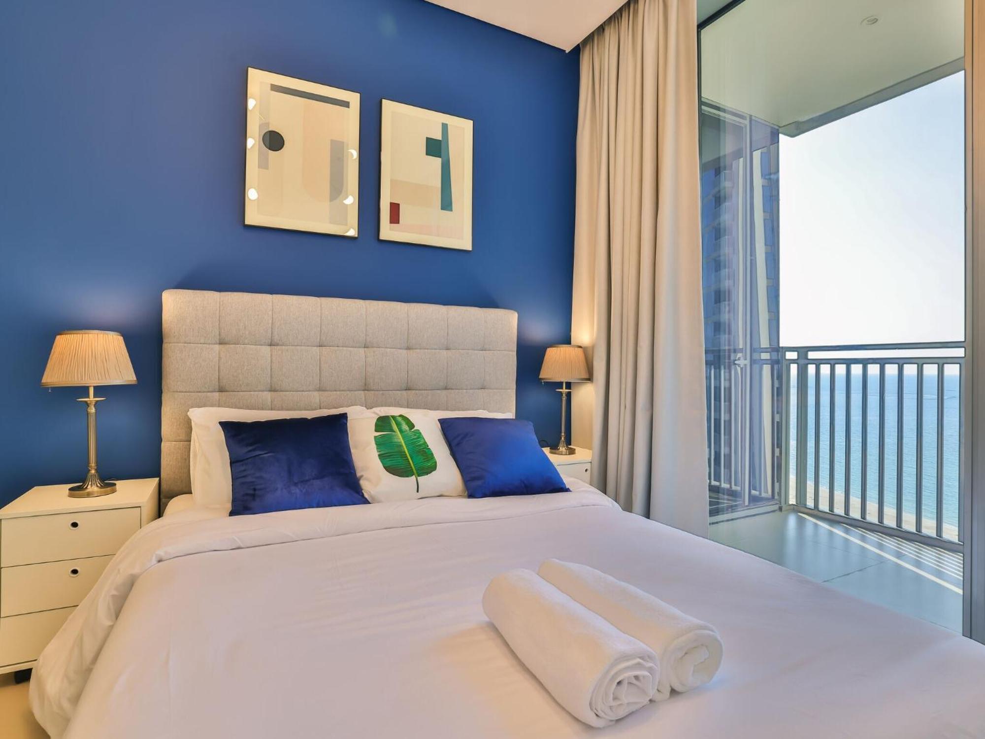 Luxurious Apartments Dubai Marina Views Pool Gym By Sojo Stay Extérieur photo