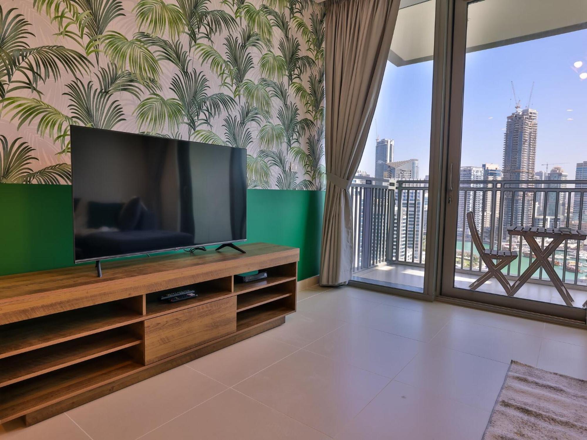 Luxurious Apartments Dubai Marina Views Pool Gym By Sojo Stay Extérieur photo