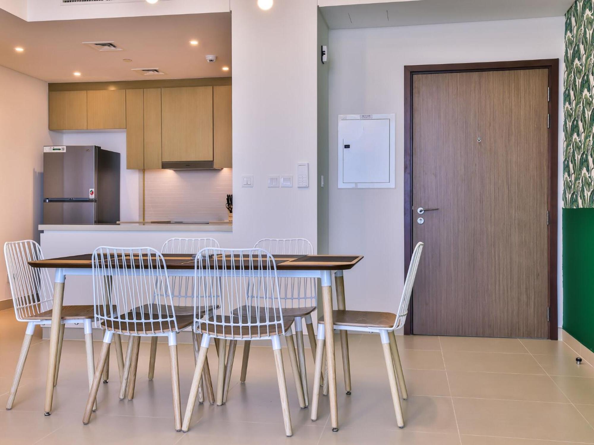 Luxurious Apartments Dubai Marina Views Pool Gym By Sojo Stay Extérieur photo