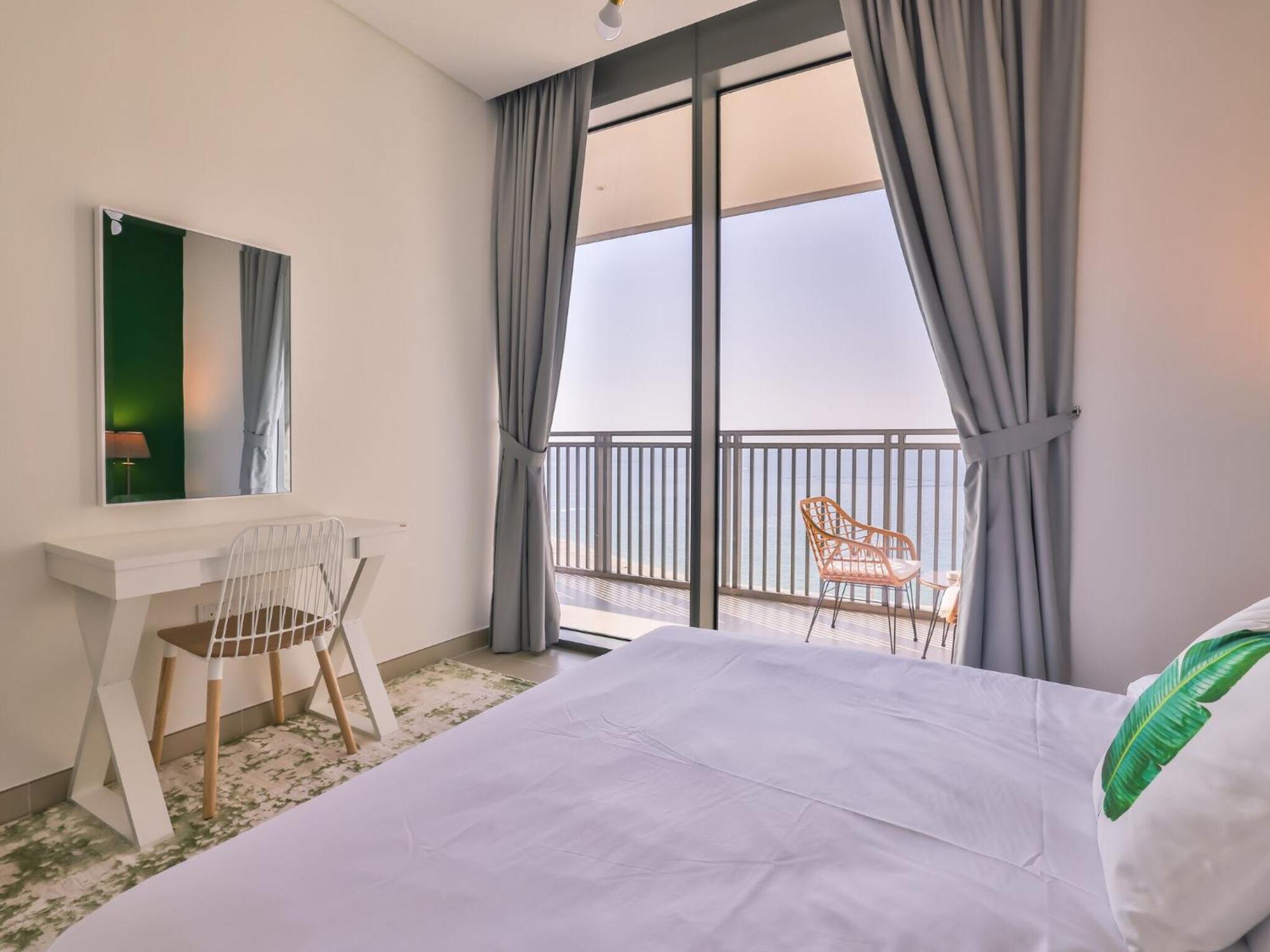 Luxurious Apartments Dubai Marina Views Pool Gym By Sojo Stay Extérieur photo